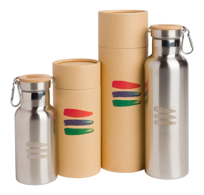 Product photo of a small and a large water stainless steel water bottle next to each other with two cardboard packaging tubes in between. The water bottles have bamboo lids and the bucket list logo engraved on the outside of the water bottle.